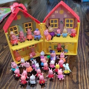 Peppa Pig Red and Yellow Playhouse with Figures